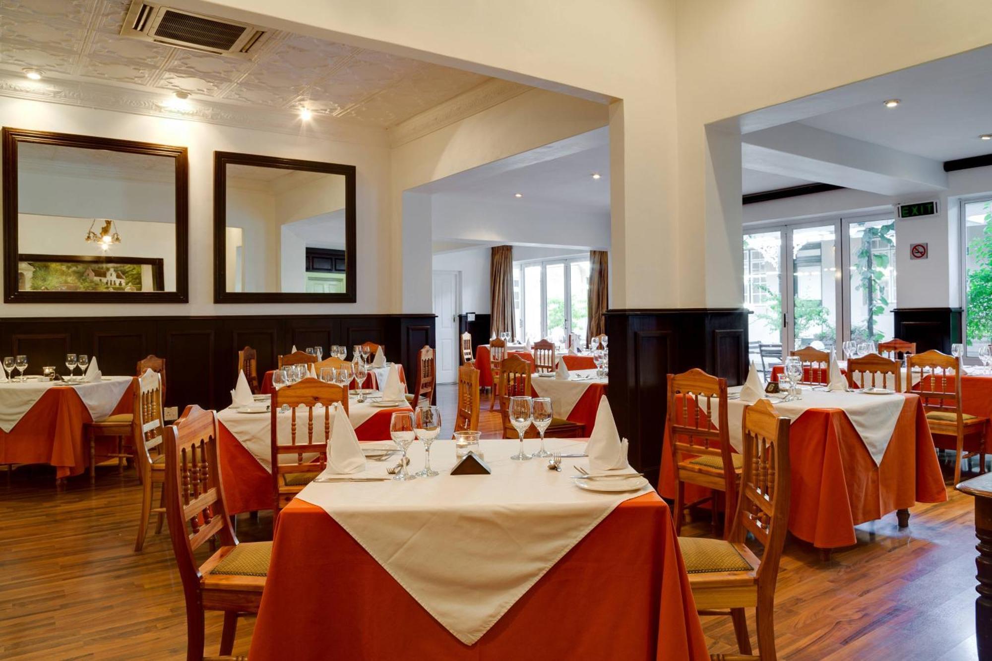 Protea Hotel By Marriott Dorpshuis & Spa Stellenbosch Exterior photo