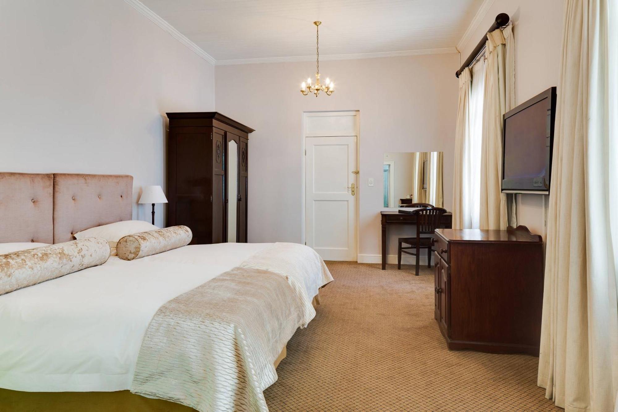 Protea Hotel By Marriott Dorpshuis & Spa Stellenbosch Exterior photo